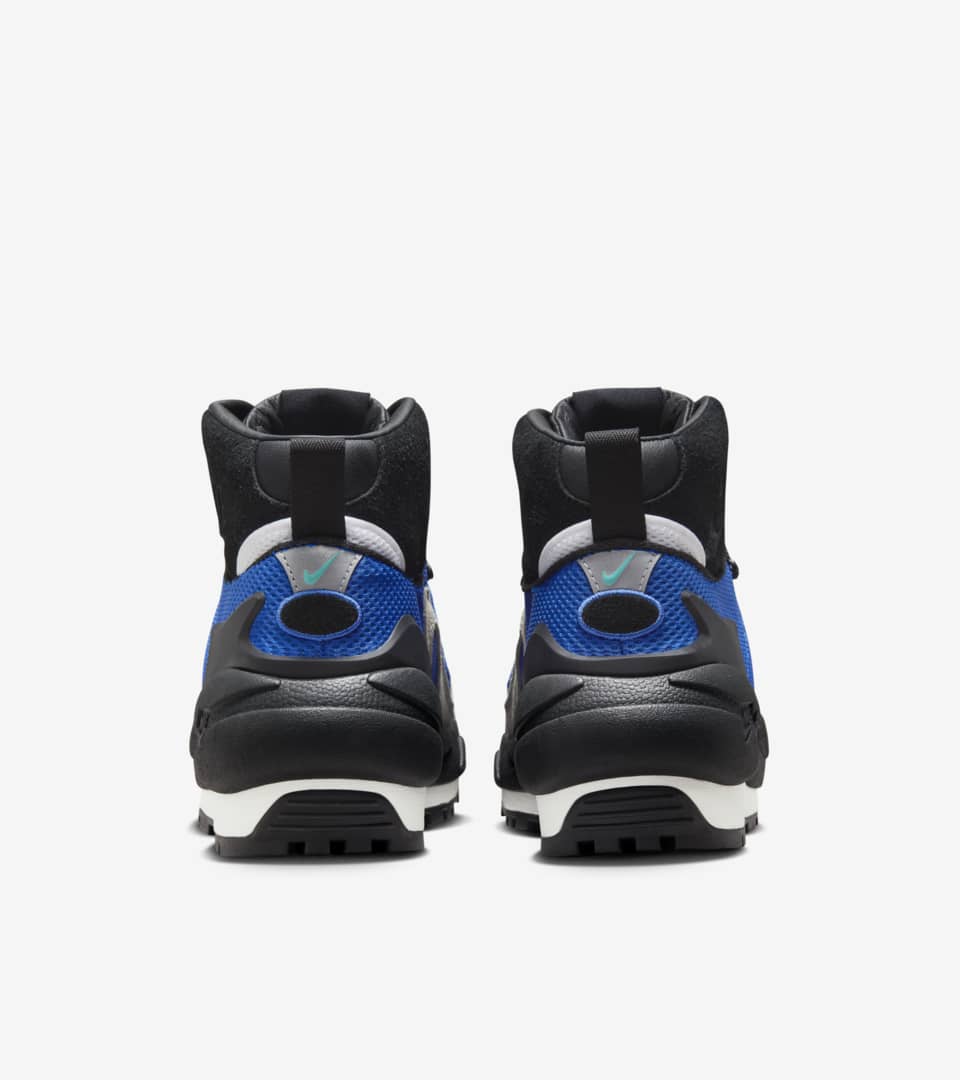 Date de la sortie de la Magmascape x sacai Varsity Royal